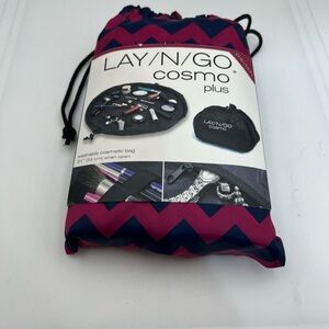 Lay-n-Go Cosmo Plus 21” Cosmetic Bag • Chevron Pink/Navy •